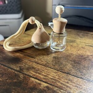 Set of 2 car freshener filled with oil
